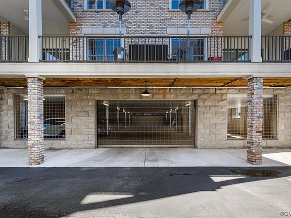 5th image of 512 Libbie Ave #U2