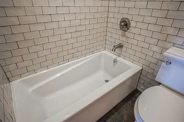 Rented by Lofts and Flats LLC | media 9