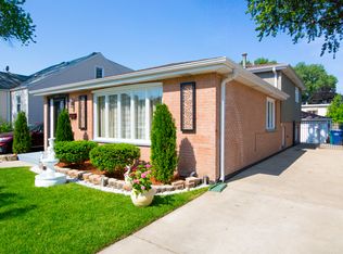 8838 S California Ave, Evergreen Park, IL 60805