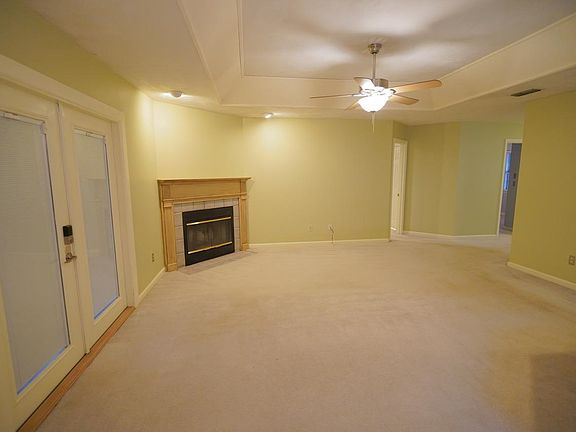 3rd image of 4424 Stratfordshire Ct
