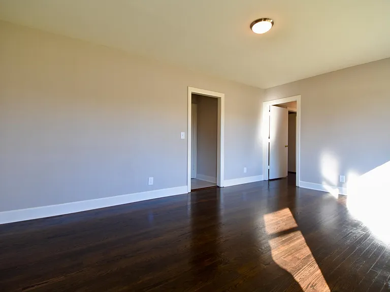 120 Donelsonwood Dr — Photo 3