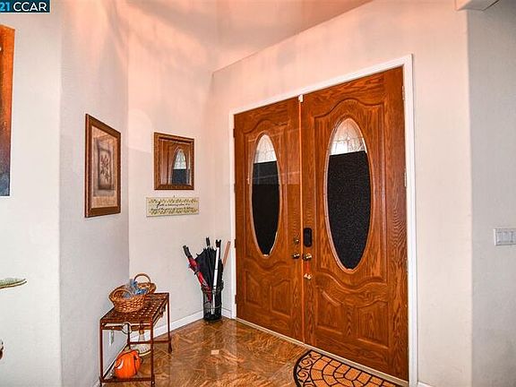 4th image of 4749 English Oak Ct