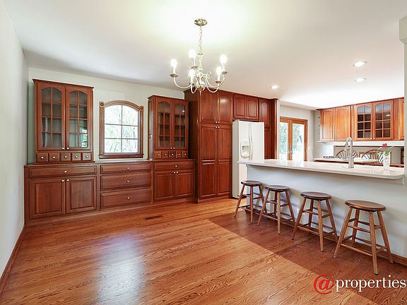 Kitchen/Dining Room: Built-Ins + Breakfast Bar