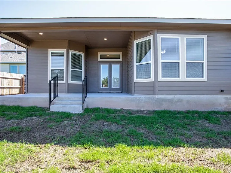 608 Saturnia Dr — Photo 26