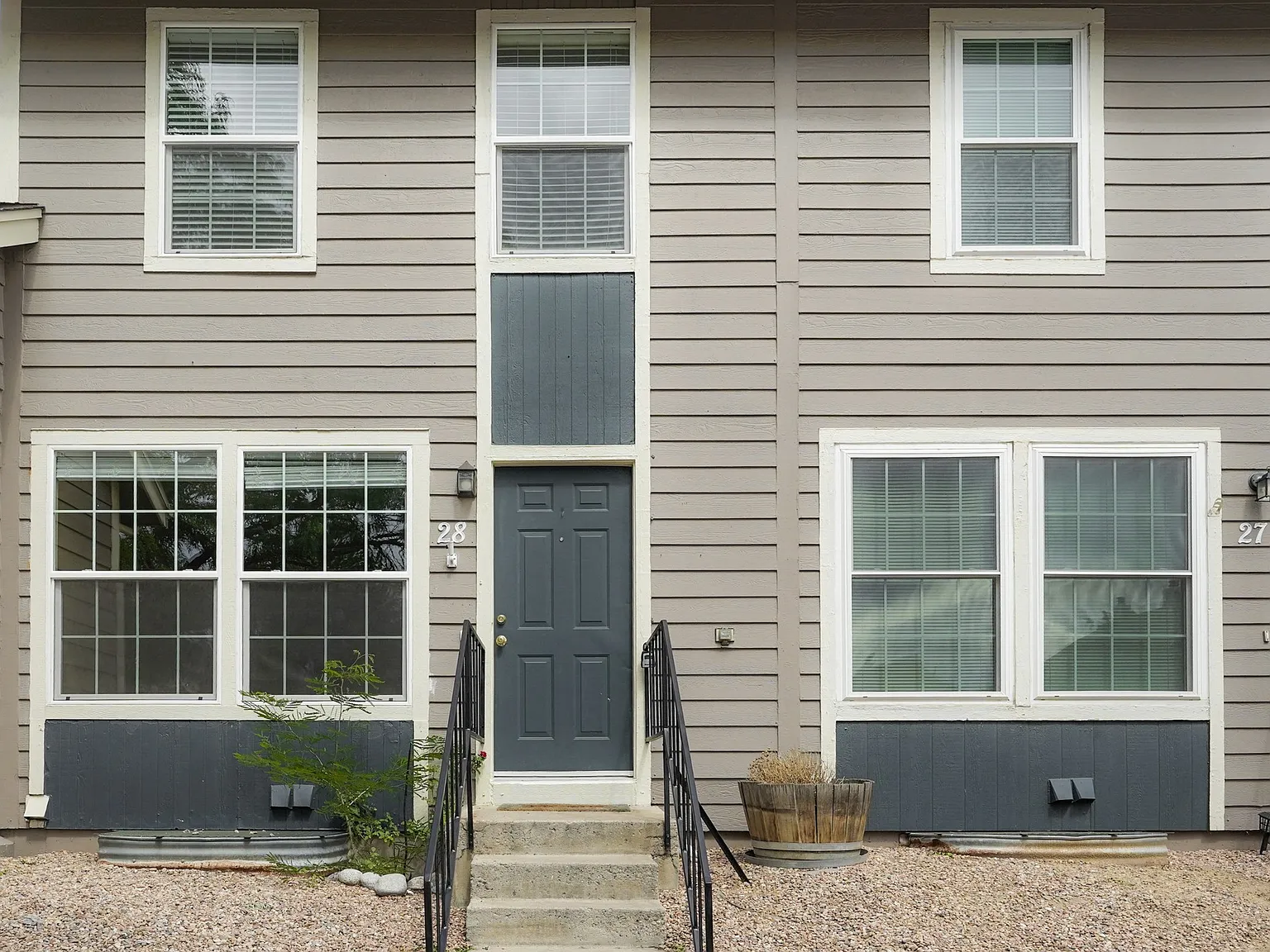3 bed, 1776 sqft, $2,300 — Photo 1