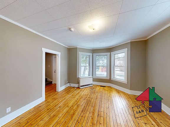 4th image of 125 River St #4