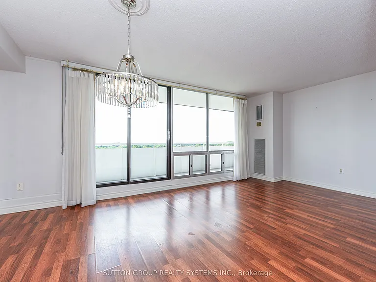 2055 Upper Middle Rd #705 — Photo 12