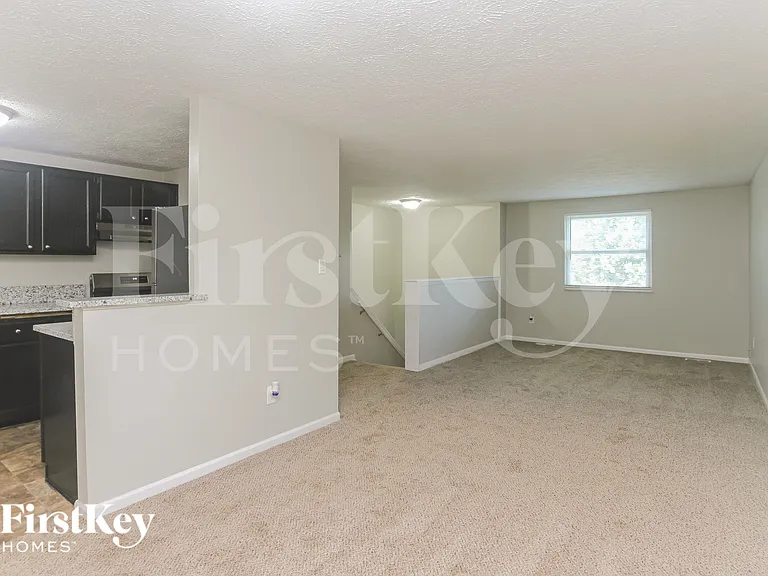 5729 Ensenada Ave — Photo 5