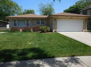 33 N Rammer Ave, Arlington Heights, IL