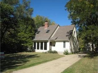 6036 W 50th St, Mission, KS 66202