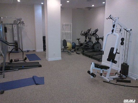 4th image of 6336 99th St APT 5G