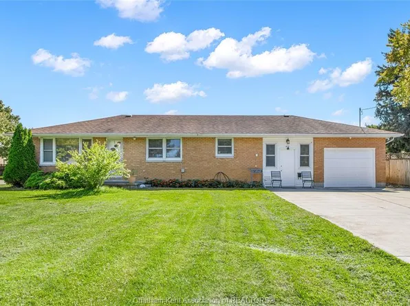 410 McNaughton Ave E, Chatham Kent, ON N7L 2G9