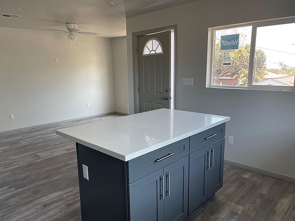 5th image of 13108 S Catalina Ave