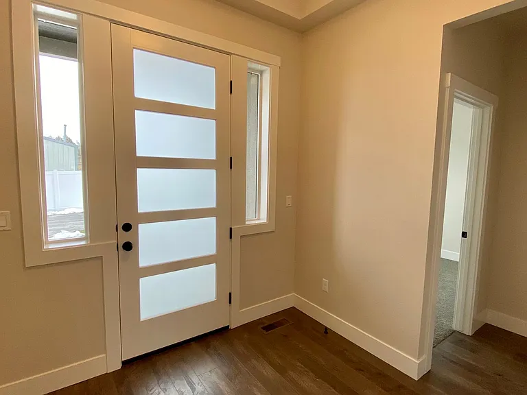 2633 N Bird St — Photo 3