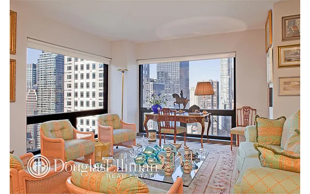 Sold by Douglas Elliman | media 26