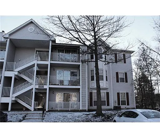 24 Sheffield Ct photo 1