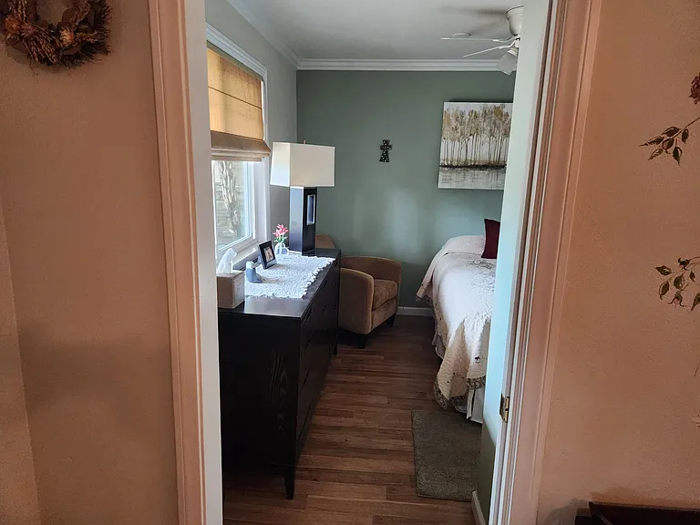 1418 Golden Crest Dr — Photo 15