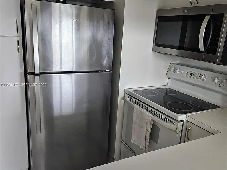 3505 S Ocean Dr #804 — Photo 12