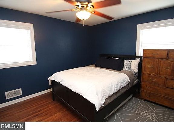 4th image of 839 23rd Ave N