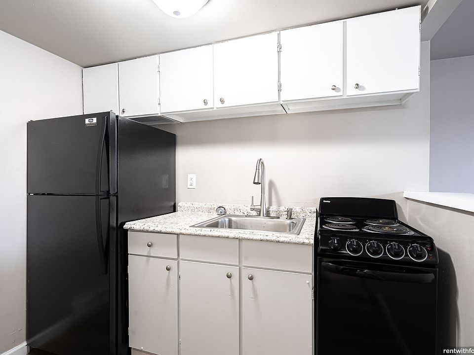 1st image of 1765 Maricopa Dr #A