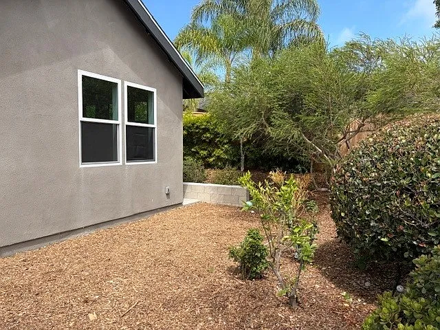 2725 Glasgow Dr — Photo 11