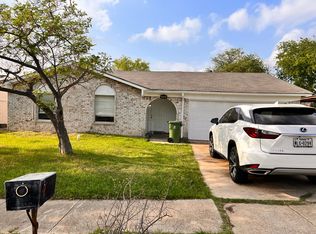 303 Fleetwood Ct, Arlington, TX 76014