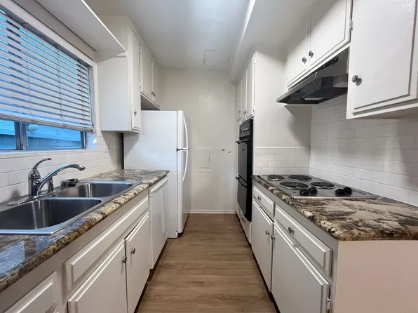 2439 Chelsea Pl, 2439 Chelsea Pl APT 2, Santa Monica, CA 90404