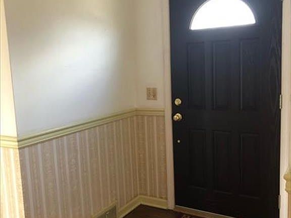 3rd image of 668 Grand Manor Dr