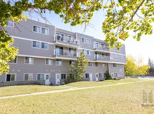 2606 139th Ave NW, Edmonton, AB T5Y 1A1