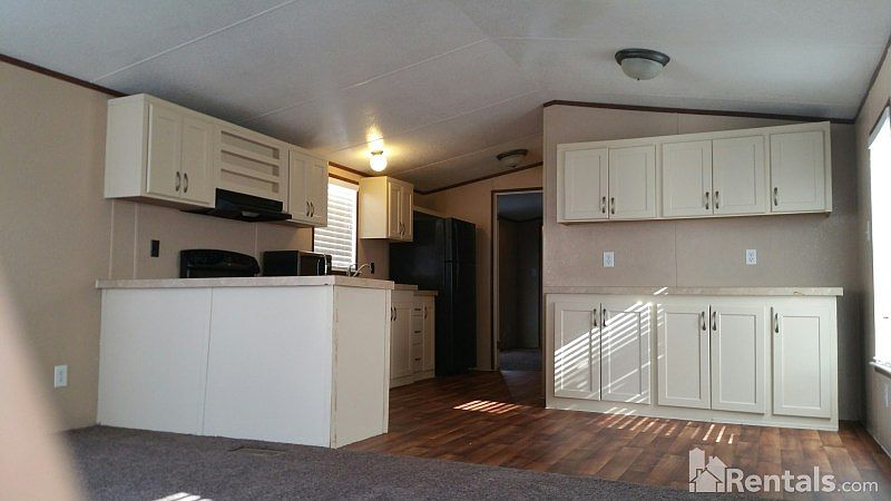 2nd image of 304 Medina Ct