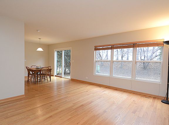 4th image of 2927 Caldwell Ln #2927