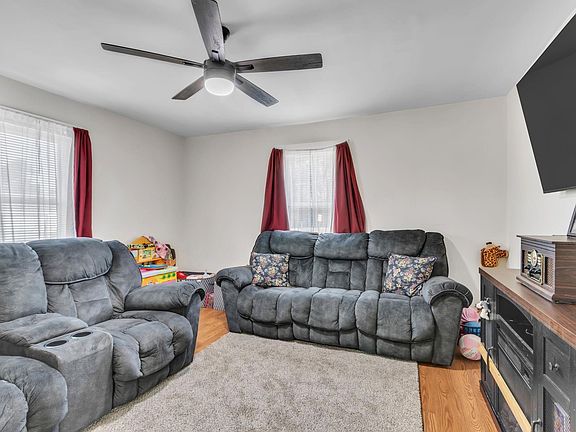 5th image of 48 Fort Lindley Rd