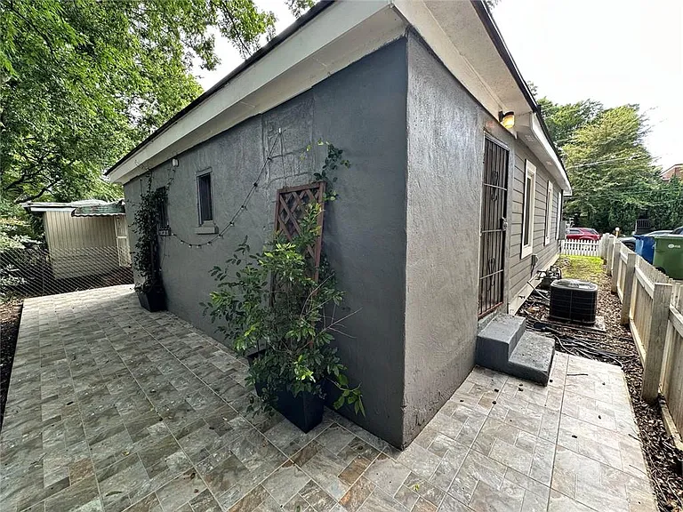 62 Chester Ave SE #A — Photo 21