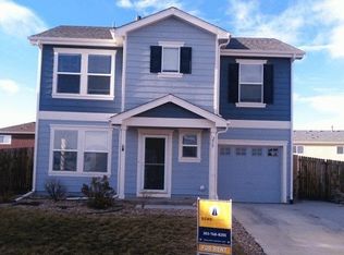 215 Stagecoach Ln, Lochbuie, CO 80603