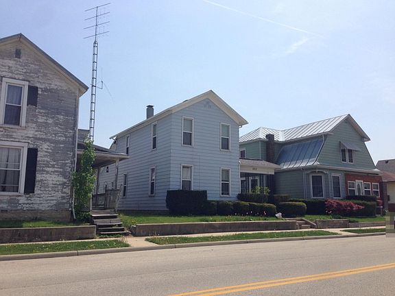 2nd image of 223 N Main St