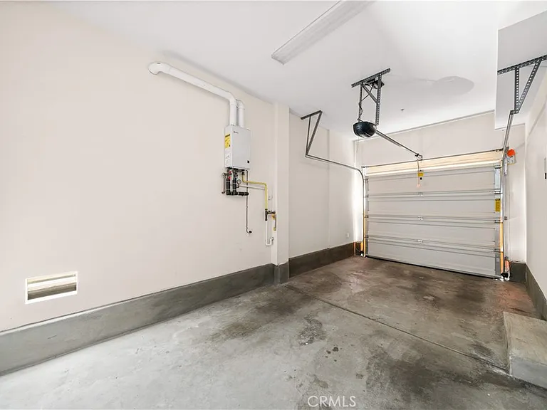 352 Golden Bear Ln — Photo 31