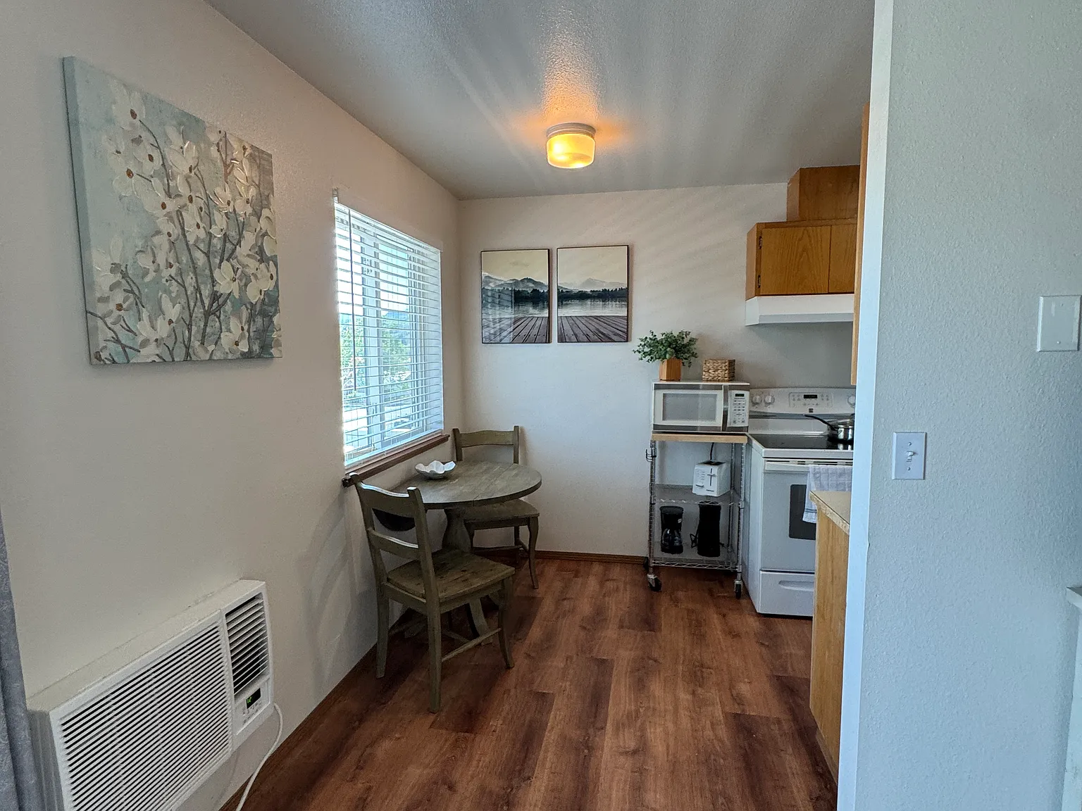 116 E Dewberry Ave — Photo 4