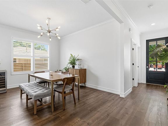 4th image of 2510 W CARMEN STREET