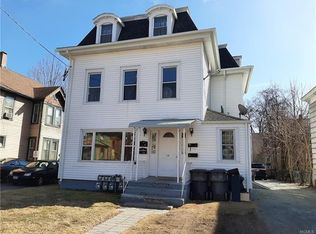 19 Elizabeth St, Port Jervis, NY 12771