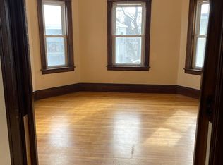 49 South St APT 3, Worcester, MA 01604