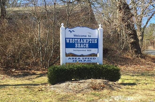 1st image of 474 Montauk Hwy