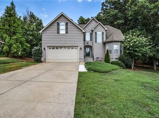 6168 Neptune Dr, Denver, NC 28037