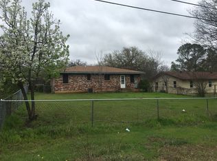 1406 Danbob St, Bridgeport, TX 76426