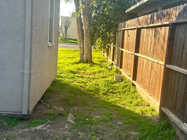 6900 Cottage St, Winton, CA 95388