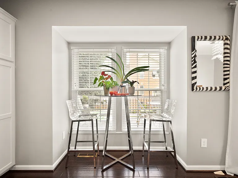 Breakfast nook