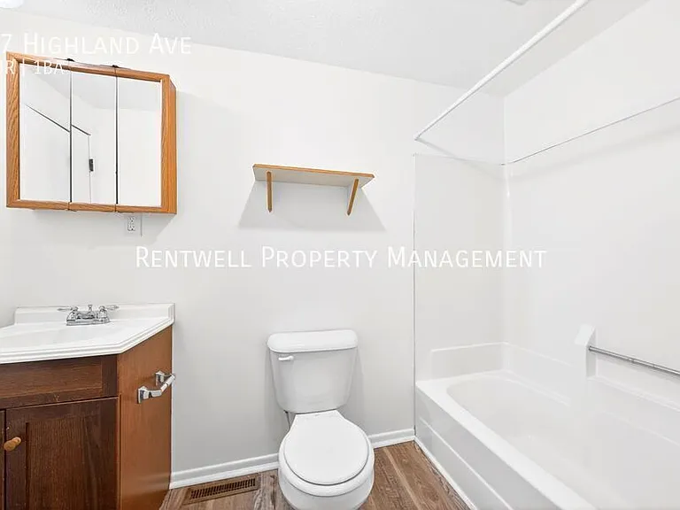 27 Highland Ave — Photo 30