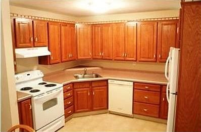 2nd image of 200 Montana Dr