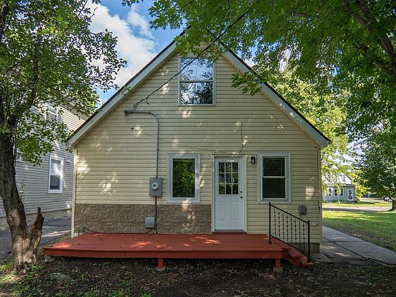 2nd image of 1183 Edgerton St