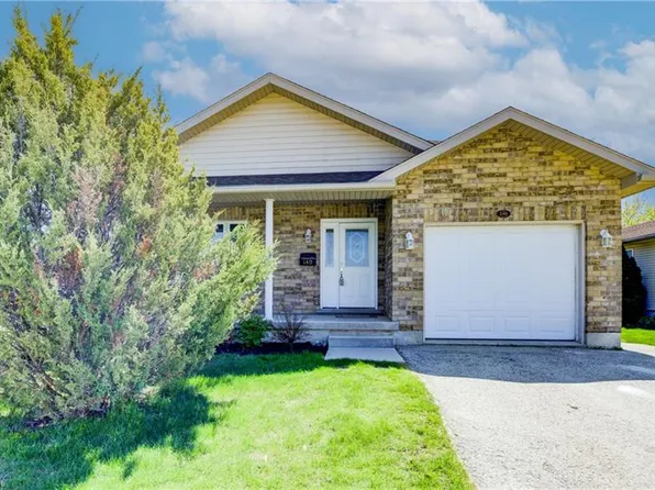 140 Connery Rd, Wellington North, ON N0G 2L2