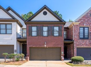 5894 Oakbrook Lake Ct, Norcross, GA 30093